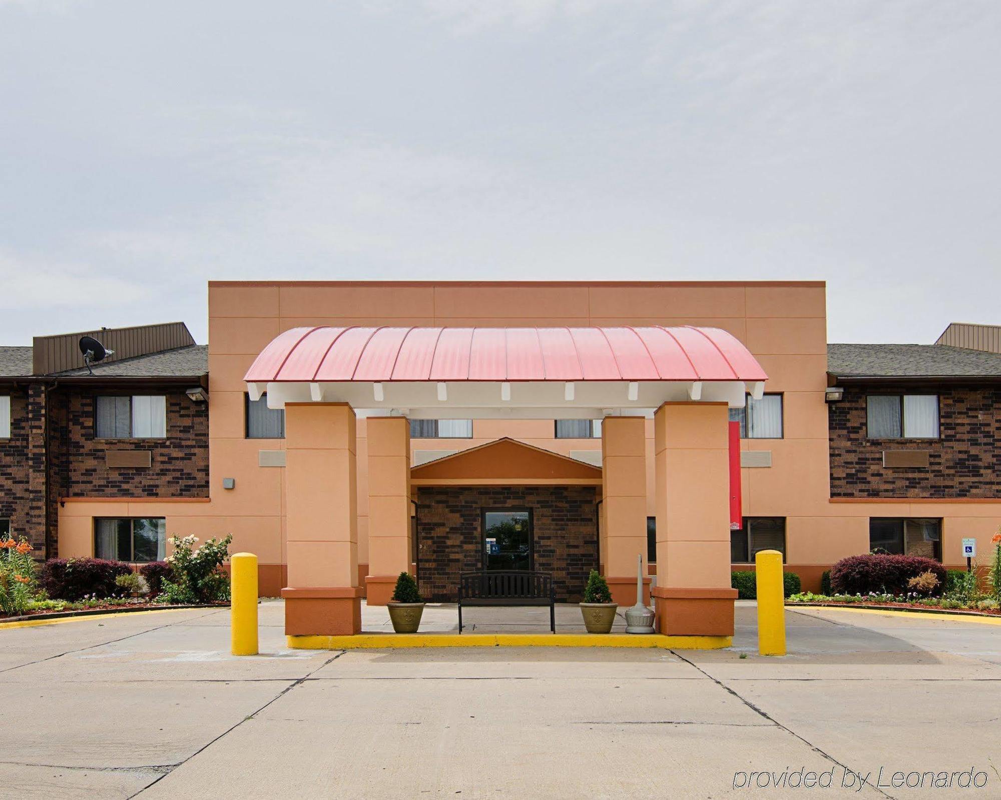 Econo Lodge Wanamaker Topeka Exterior photo